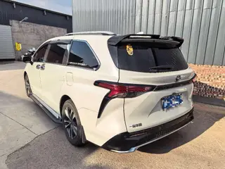 Toyota Granvia 2024 Motor doble híbrido eléctrico inteligente 2.5L Versión de lujo de tracción en dos ruedas exterior foto 3 Toyota Granvia 2024 Motor doble híbrido eléctrico inteligente 2.5L Versión de lujo de tracción en dos ruedas exterior foto 3