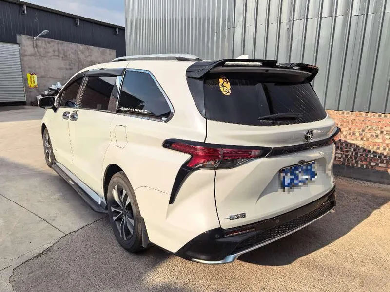 Toyota Granvia 2024 Motor doble híbrido eléctrico inteligente 2.5L Versión de lujo de tracción en dos ruedas exterior foto 3 Toyota Granvia 2024 Motor doble híbrido eléctrico inteligente 2.5L Versión de lujo de tracción en dos ruedas exterior foto 3