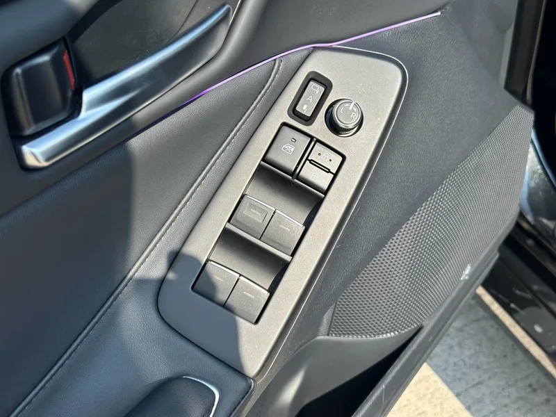 Toyota Avalon 2026 2.0L CVT Versión emprendedora interior foto 11 Toyota Avalon 2026 2.0L CVT Versión emprendedora interior foto 11
