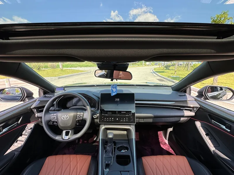 Toyota Avalon 2026 2.0L CVT Versión emprendedora interior foto 15 Toyota Avalon 2026 2.0L CVT Versión emprendedora interior foto 15
