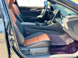 Toyota Avalon 2026 2.0L CVT Versión emprendedora interior foto 18 Toyota Avalon 2026 2.0L CVT Versión emprendedora interior foto 18