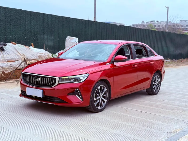 Geely Emgrand 2022 4.ª generación 1.5L CVT Modelo insignia exterior foto 1 Geely Emgrand 2022 4.ª generación 1.5L CVT Modelo insignia exterior foto 1