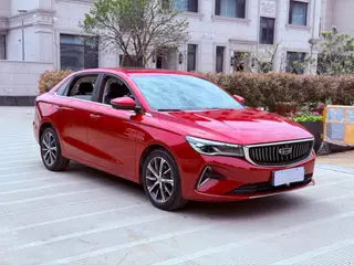 Geely Emgrand 2022 4.ª generación 1.5L CVT Modelo insignia exterior foto 3 Geely Emgrand 2022 4.ª generación 1.5L CVT Modelo insignia exterior foto 3