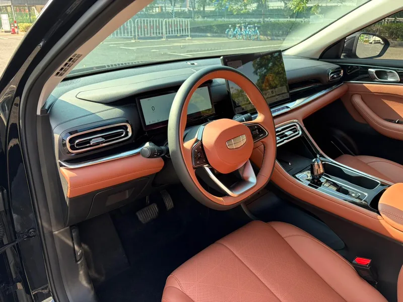 Geely Emgrand 2026 5th Gen 1.5T DCT Flagship exterior photo 5