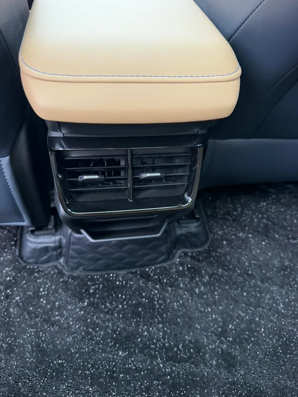 Geely Boyue L 2023 2.0TD DCT Premium Trim exterior photo 4 Geely Boyue L 2023 2.0TD DCT Premium Trim exterior photo 4