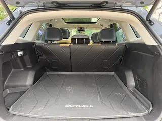 Geely Boyue L 2023 2.0TD DCT Premium Trim interior photo 11 Geely Boyue L 2023 2.0TD DCT Premium Trim interior photo 11