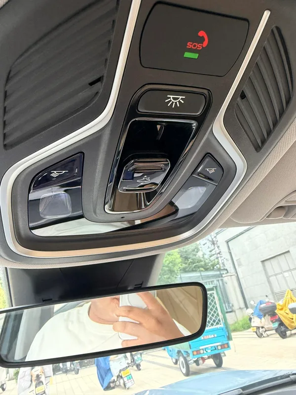 Geely Boyue L 2023 2.0TD DCT Premium Trim interior photo 18 Geely Boyue L 2023 2.0TD DCT Premium Trim interior photo 18