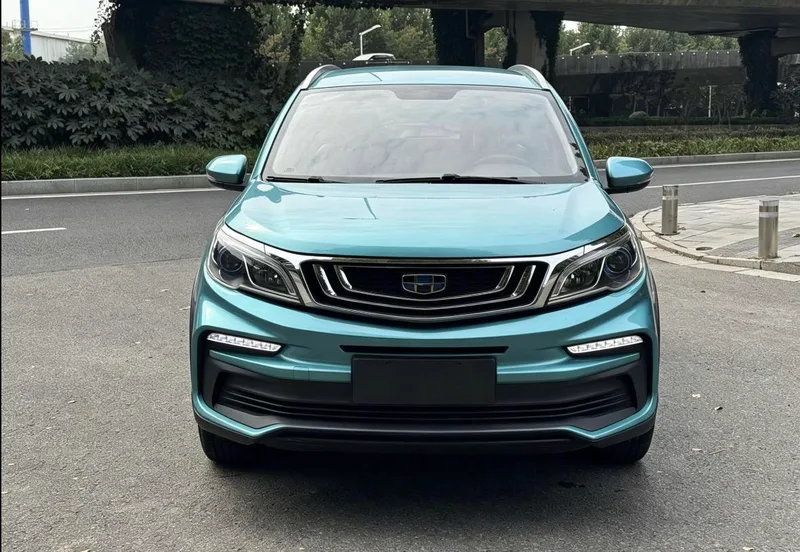 Geely Vision X3 2020 1.5L CVT De élite exterior foto 2 Geely Vision X3 2020 1.5L CVT De élite exterior foto 2