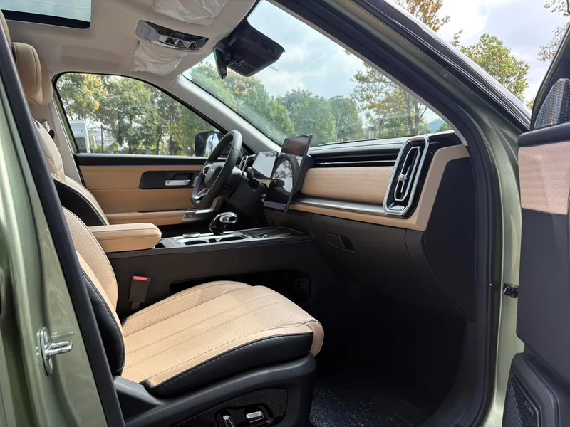 Chery Tansuo 06 2023 Yueyo Edition 1.6T Two-Drive Field Exploration Edition interior photo 11 Chery Tansuo 06 2023 Yueyo Edition 1.6T Two-Drive Field Exploration Edition interior photo 11
