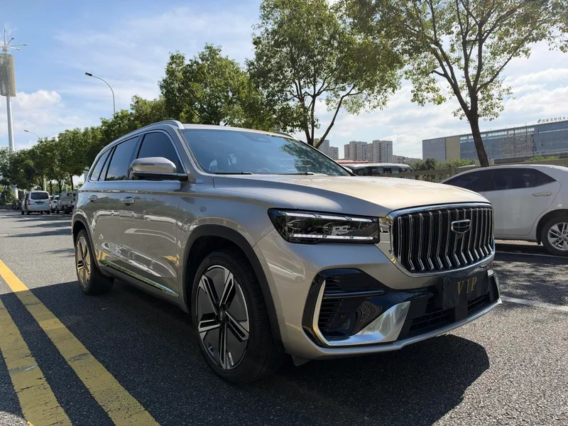 Geely Monjaro 2026 i-HEV Hybrid Zhiqing 1.5T Edición Star Han exterior foto 3 Geely Monjaro 2026 i-HEV Hybrid Zhiqing 1.5T Edición Star Han exterior foto 3