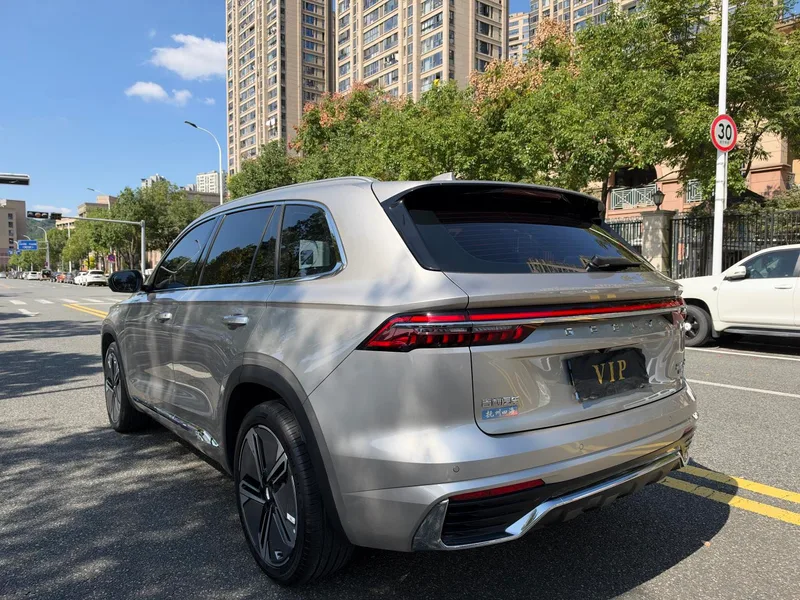 Geely Monjaro 2026 i-HEV Hybrid Zhiqing 1.5T Edición Star Han exterior foto 7 Geely Monjaro 2026 i-HEV Hybrid Zhiqing 1.5T Edición Star Han exterior foto 7