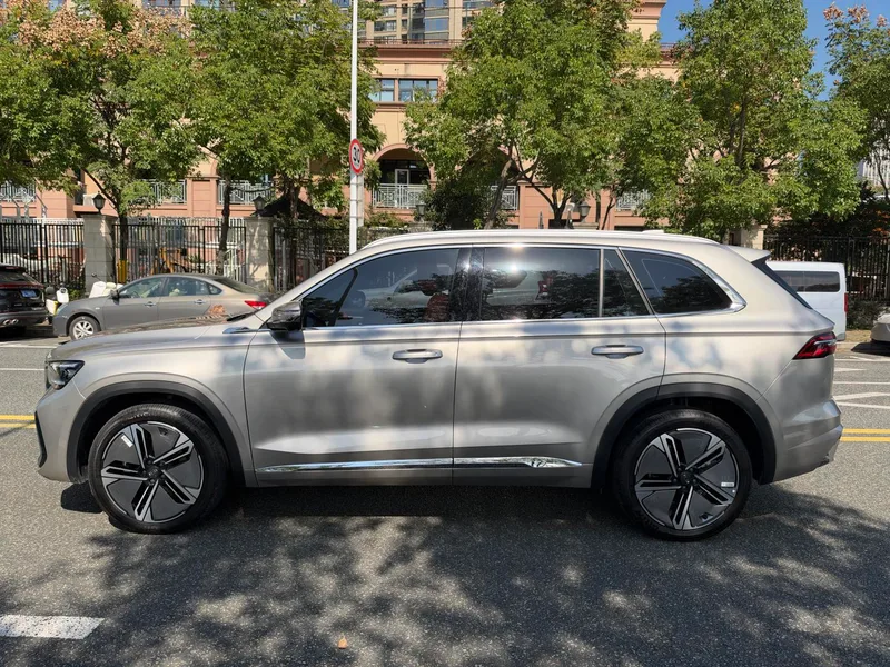 Geely Monjaro 2026 i-HEV Hybrid Zhiqing 1.5T Edición Star Han exterior foto 8 Geely Monjaro 2026 i-HEV Hybrid Zhiqing 1.5T Edición Star Han exterior foto 8