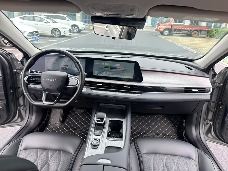 Chery Arrizo 8 2024 1.6TGDI DCT wisdom interior photo 12 Chery Arrizo 8 2024 1.6TGDI DCT wisdom interior photo 12