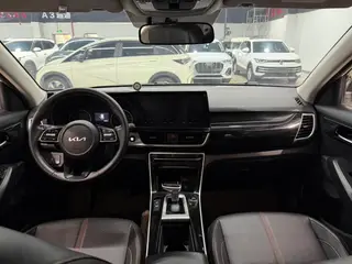 Kia Run 2021 1.5L CVT Trend Edition exterior photo 5