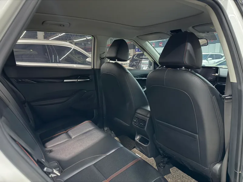 Kia Run 2021 1.5L CVT Trend Edition interior photo 12