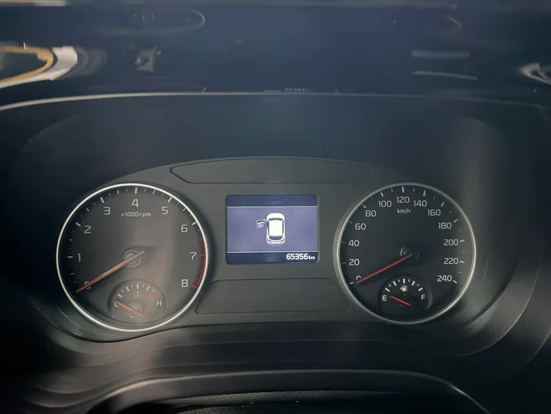 Kia Run 2021 1.5L CVT Trend Edition interior photo 15