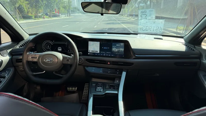 Hyundai Sonata 2020 380TGDi GS Version intelligente automatique extérieur photo 10 Hyundai Sonata 2020 380TGDi GS Version intelligente automatique extérieur photo 10