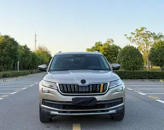 Skoda Kodiaq 2018 TSI380 7 Versión insignia de tracción en las cuatro ruedas exterior foto 2 Skoda Kodiaq 2018 TSI380 7 Versión insignia de tracción en las cuatro ruedas exterior foto 2