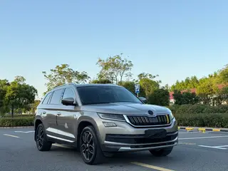Skoda Kodiaq 2018 TSI380 7 Versión insignia de tracción en las cuatro ruedas exterior foto 3 Skoda Kodiaq 2018 TSI380 7 Versión insignia de tracción en las cuatro ruedas exterior foto 3
