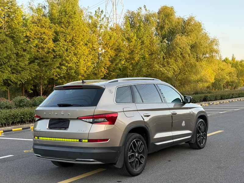 Skoda Kodiaq 2018 TSI380 7 Versión insignia de tracción en las cuatro ruedas exterior foto 7 Skoda Kodiaq 2018 TSI380 7 Versión insignia de tracción en las cuatro ruedas exterior foto 7