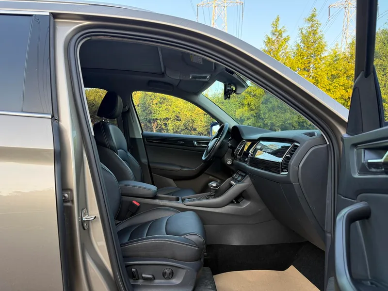 Skoda Kodiaq 2018 TSI380 7 Versión insignia de tracción en las cuatro ruedas exterior foto 10 Skoda Kodiaq 2018 TSI380 7 Versión insignia de tracción en las cuatro ruedas exterior foto 10