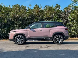 Geely ICON 2025 1.5TD Изысканное издание Ruyi экстерьер фото 6 Geely ICON 2025 1.5TD Изысканное издание Ruyi экстерьер фото 6