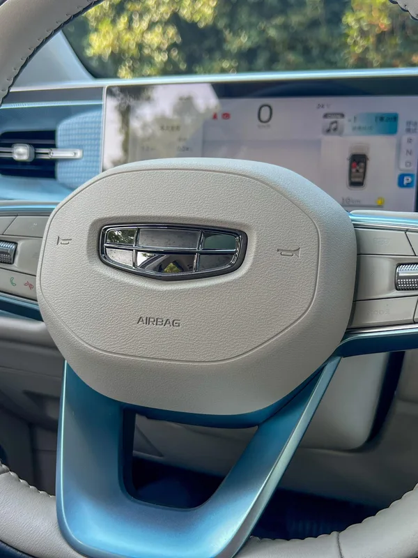 Geely ICON 2025 1.5TD Изысканное издание Ruyi экстерьер фото 8 Geely ICON 2025 1.5TD Изысканное издание Ruyi экстерьер фото 8