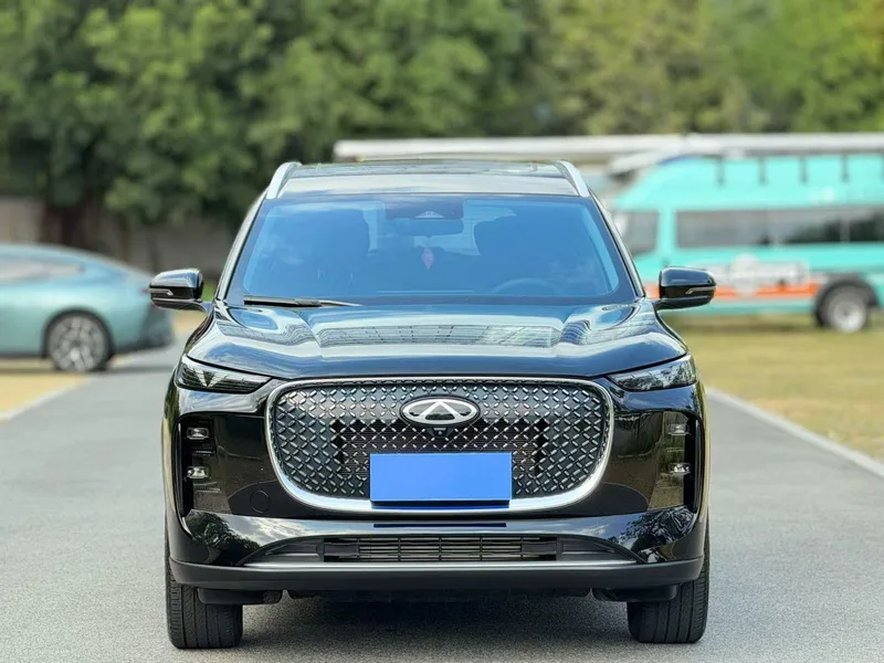 Chery Tiggo 8 PLUS 2025 Kunpeng 290TGDI DCT Luxury type exterior photo 3 Chery Tiggo 8 PLUS 2025 Kunpeng 290TGDI DCT Luxury type exterior photo 3