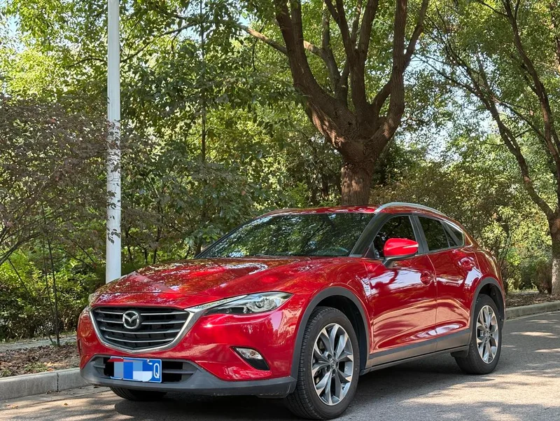 Mazda CX-4 2018 2.5L Automatic four-wheel drive blue sky sports version Country VI exterior photo 1 Mazda CX-4 2018 2.5L Automatic four-wheel drive blue sky sports version Country VI exterior photo 1