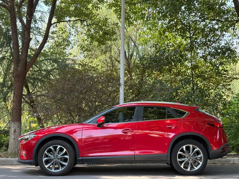 Mazda CX-4 2018 2.5L Automatic four-wheel drive blue sky sports version Country VI exterior photo 3 Mazda CX-4 2018 2.5L Automatic four-wheel drive blue sky sports version Country VI exterior photo 3