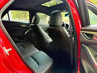 Mazda CX-4 2018 2.5L Automatic four-wheel drive blue sky sports version Country VI interior photo 11 Mazda CX-4 2018 2.5L Automatic four-wheel drive blue sky sports version Country VI interior photo 11