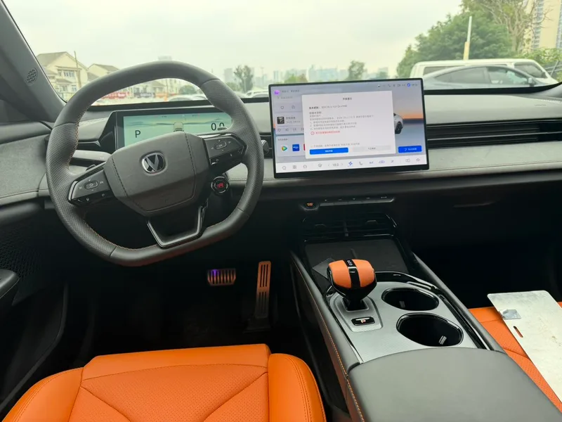 Changan UNI-V 2025 Third generation 2.0T Jin Qing type interior photo 8 Changan UNI-V 2025 Third generation 2.0T Jin Qing type interior photo 8