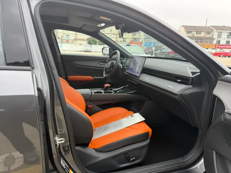 Changan UNI-V 2025 Third generation 2.0T Jin Qing type interior photo 10 Changan UNI-V 2025 Third generation 2.0T Jin Qing type interior photo 10