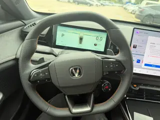 Changan UNI-V 2025 Third generation 2.0T Jin Qing type interior photo 12 Changan UNI-V 2025 Third generation 2.0T Jin Qing type interior photo 12