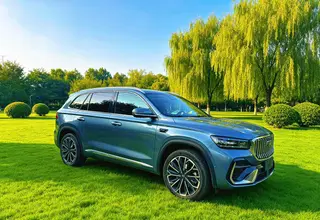 Geely Monjaro 2026 2.0TD High-power automatic four-wheel drive oriental obsidian full moon version exterior photo 3