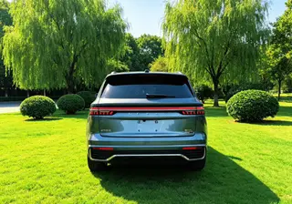 Geely Monjaro 2026 2.0TD High-power automatic four-wheel drive oriental obsidian full moon version exterior photo 5