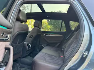 Geely Monjaro 2026 2.0TD High-power automatic four-wheel drive oriental obsidian full moon version interior photo 11