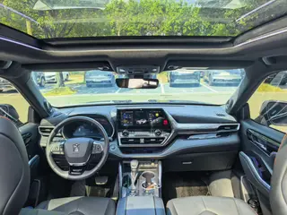 Toyota Crown Kluger 2024 2.0T Version automatique à quatre roues motrices extérieur photo 6 Toyota Crown Kluger 2024 2.0T Version automatique à quatre roues motrices extérieur photo 6