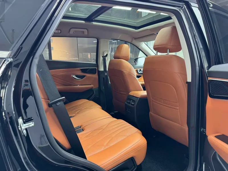 Jetour X70 PLUS 2025 1.5T 6DCT Edición de lujo 5 Asiento interior foto 12 Jetour X70 PLUS 2025 1.5T 6DCT Edición de lujo 5 Asiento interior foto 12