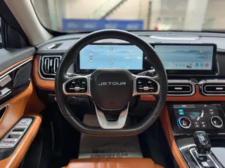 Jetour X70 PLUS 2025 1.5T 6DCT Edición de lujo 5 Asiento interior foto 13 Jetour X70 PLUS 2025 1.5T 6DCT Edición de lujo 5 Asiento interior foto 13