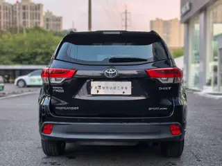 Toyota Highlander 2018 2.0T Four-wheel drive deluxe edition 7 seat Country VI exterior photo 4 Toyota Highlander 2018 2.0T Four-wheel drive deluxe edition 7 seat Country VI exterior photo 4