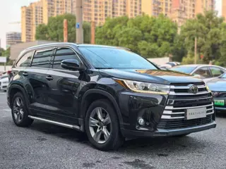 Toyota Highlander 2018 2.0T Four-wheel drive deluxe edition 7 seat Country VI exterior photo 6 Toyota Highlander 2018 2.0T Four-wheel drive deluxe edition 7 seat Country VI exterior photo 6