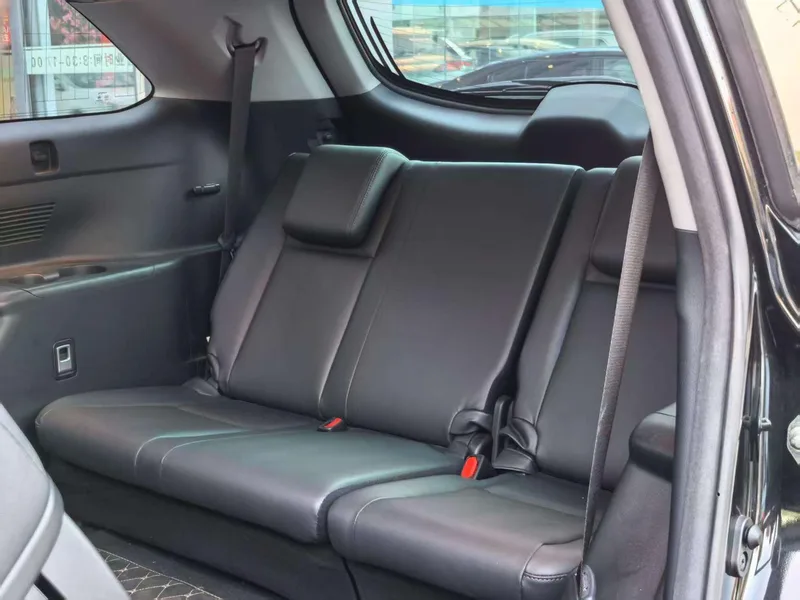 Toyota Highlander 2018 2.0T Four-wheel drive deluxe edition 7 seat Country VI interior photo 8 Toyota Highlander 2018 2.0T Four-wheel drive deluxe edition 7 seat Country VI interior photo 8