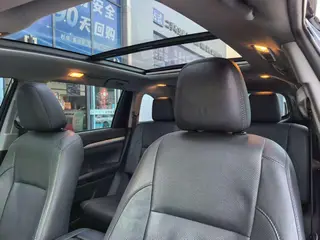 Toyota Highlander 2018 2.0T Four-wheel drive deluxe edition 7 seat Country VI interior photo 11 Toyota Highlander 2018 2.0T Four-wheel drive deluxe edition 7 seat Country VI interior photo 11