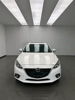 Mazda Mazda3 Axela 2016 Tres volúmenes 1.5L Automático de lujo exterior foto 2 Mazda Mazda3 Axela 2016 Tres volúmenes 1.5L Automático de lujo exterior foto 2
