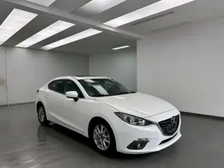 Mazda Mazda3 Axela 2016 Tres volúmenes 1.5L Automático de lujo exterior foto 3 Mazda Mazda3 Axela 2016 Tres volúmenes 1.5L Automático de lujo exterior foto 3