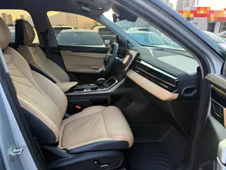 Geely Boyue L 2023 1.5TD DCT Acabado premium interior foto 11 Geely Boyue L 2023 1.5TD DCT Acabado premium interior foto 11
