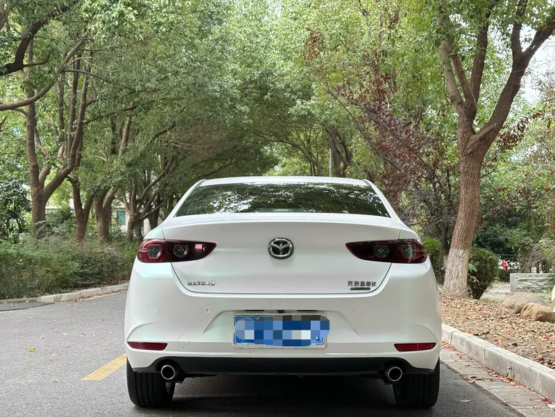 Mazda Mazda3 Axela 2023 2.0L Automatic quality elegant version exterior photo 5 Mazda Mazda3 Axela 2023 2.0L Automatic quality elegant version exterior photo 5
