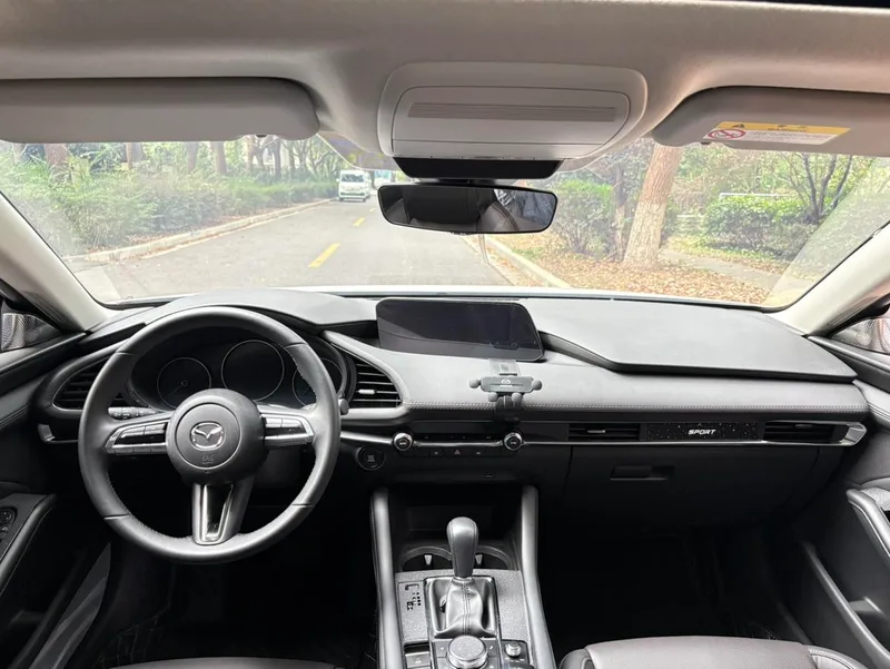 Mazda Mazda3 Axela 2023 2.0L Automatic quality elegant version exterior photo 6 Mazda Mazda3 Axela 2023 2.0L Automatic quality elegant version exterior photo 6