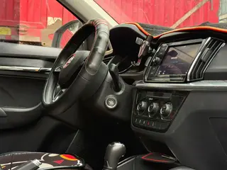 Skoda Kamiq 2018 1.5L Automatic Comfort Version Country VI interior photo 6 Skoda Kamiq 2018 1.5L Automatic Comfort Version Country VI interior photo 6
